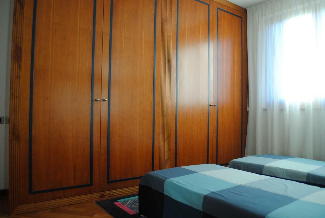 Bnbook - Residenza Naggi Casorate Sempione Extérieur photo