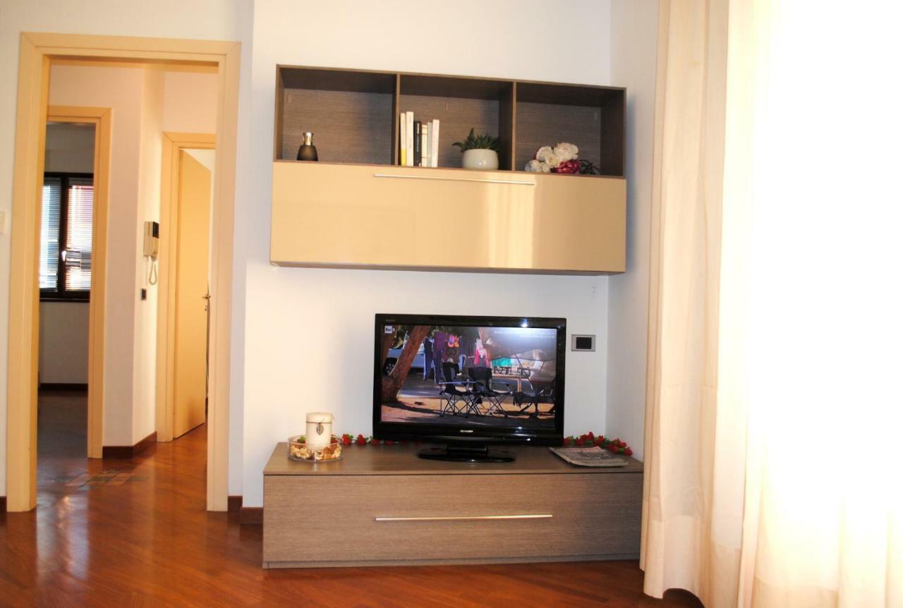 Bnbook - Residenza Naggi Casorate Sempione Extérieur photo